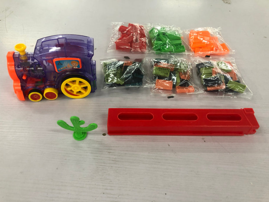 Automatic Domino Train Set